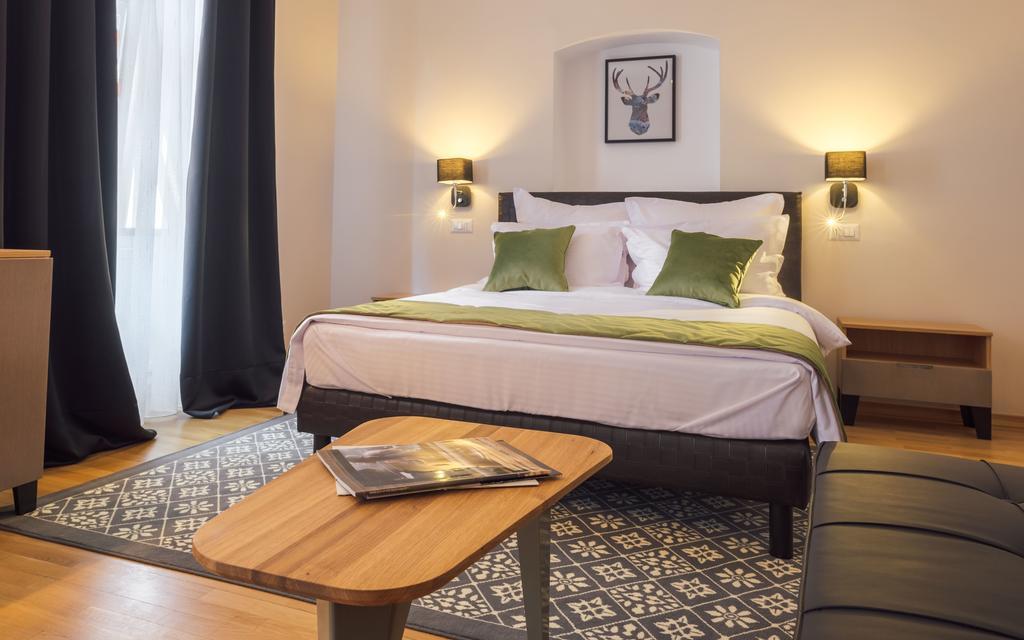 Antler Boutique Hotel บราชอฟ ภายนอก รูปภาพ