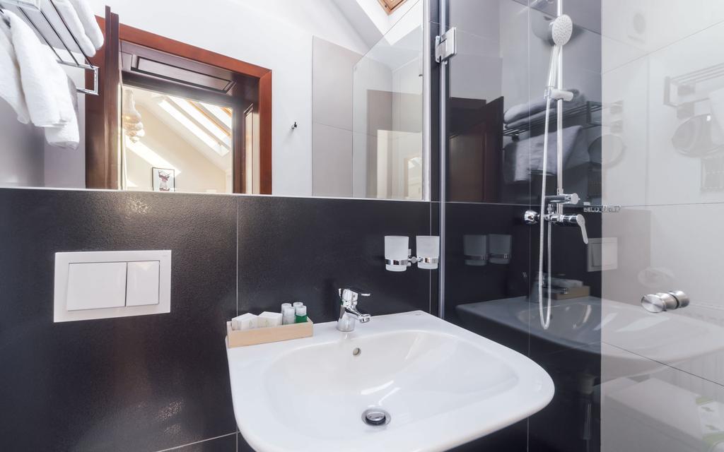 Antler Boutique Hotel บราชอฟ ภายนอก รูปภาพ