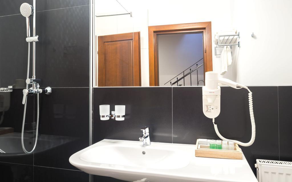 Antler Boutique Hotel บราชอฟ ภายนอก รูปภาพ